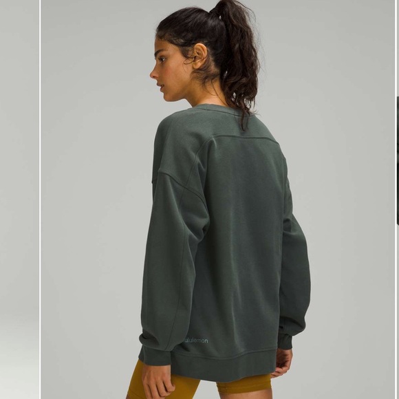 Lululemon Perfectly Oversized Crew in Smoked Spruce - Picture 3 of 9